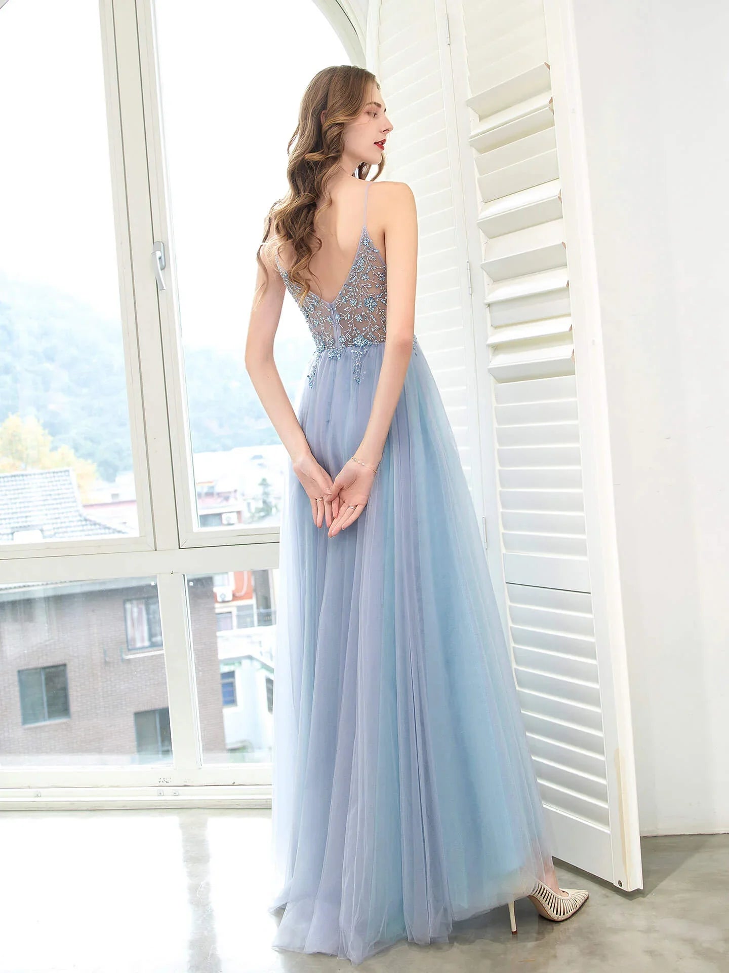 Abiti da sera da boutique Abito da ballo di lusso con perline Abiti da festa serali di lusso Abito con spalline sottili Dressblee