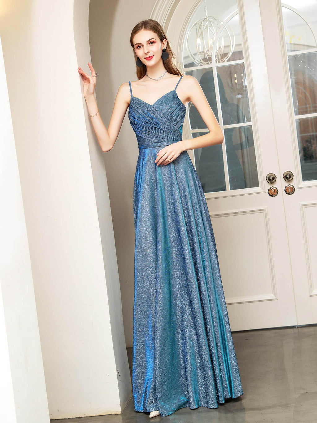 Vestidos de noite formais de moda em linha A, com alças finas, sem mangas, comprimento até ao chão, para baile de finalistas