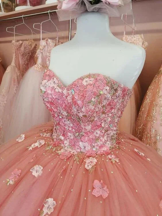 Vestido de quince años con falda abullonada de tul y escote corazón encantador Y2684