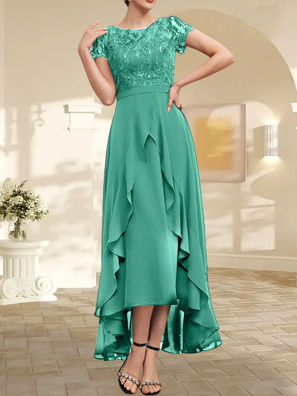 Robe de mère de la mariée en mousseline et dentelle asymétrique illusion à encolure dégagée, coupe en A, avec nœud, volants et paillettes