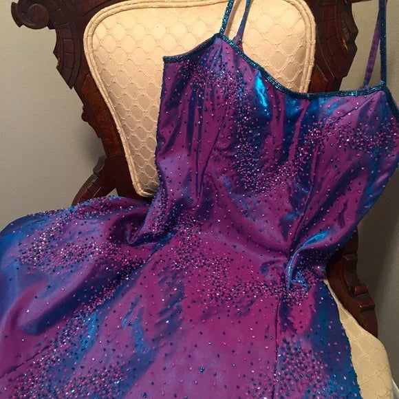 Splendido abito da sera viola con perline a linea ad A, spalline sottili, vestito da festa e ballo Y7955