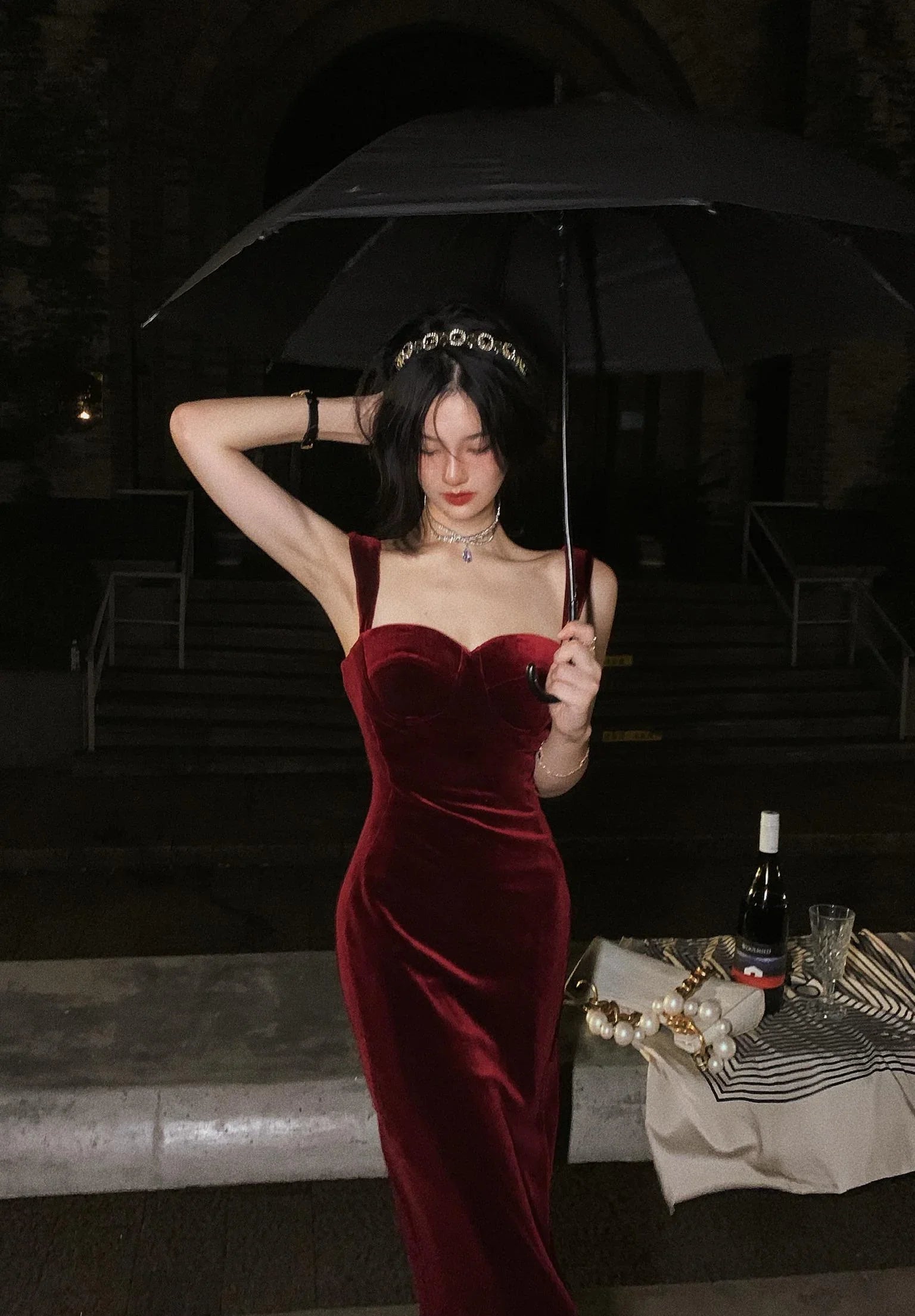 Novo Vestido Vintage de Veludo Sem Mangas para Mulher Verão Vestido Justo Sexy com Alças Finas Vestido Elegante de Noite para Senhora Y1654