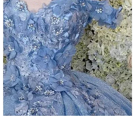 Abito da ballo blu con spalle scoperte, vestito da festa scintillante con fiori S26908