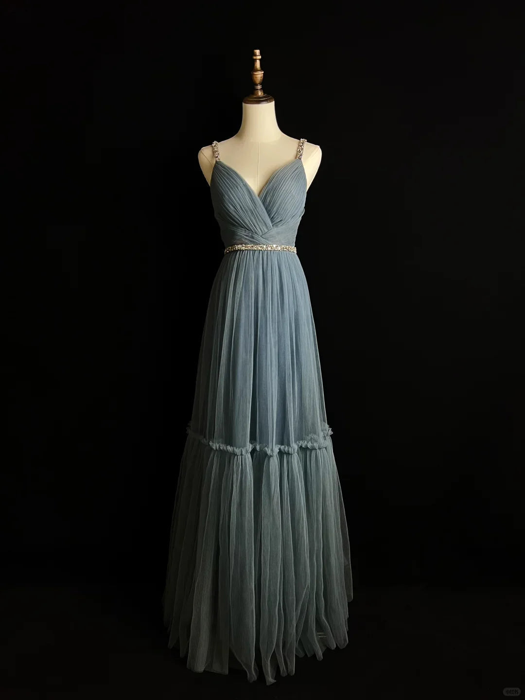 Robe de soirée simple en tulle bleu perlé, coupe évasée, bretelles fines, col en V, robe de bal Y8649