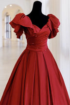 Robe de bal rouge avec manches cloche et dos lacé Y6067