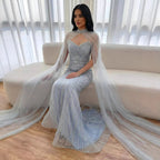 Vestido de Noite de Sereia em Nude de Luxo com Mangas de Capa LA73118