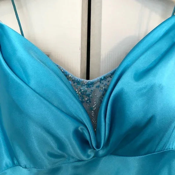 Robe de soirée sirène en satin bleu simple à fines bretelles spaghetti Robe de bal formelle Y8404