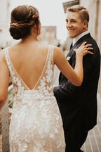 Spitze tiefem V-Ausschnitt böhmisches Brautkleid Meerjungfrau Brautkleid