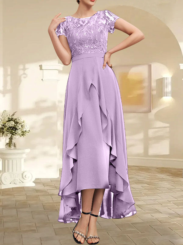 Robe de mère de la mariée en mousseline et dentelle asymétrique illusion à encolure dégagée, coupe en A, avec nœud, volants et paillettes