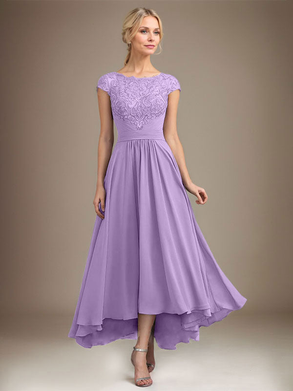 Robe de mère de la mariée en mousseline de soie à dentelle asymétrique illusion en décolleté arrondi et coupe en A avec plis