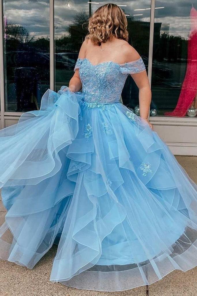 Hellblaues schulterfreies A-Linien-Ballkleid aus Tüll mit Stufen