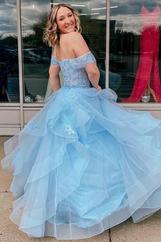 Hellblaues schulterfreies A-Linien-Ballkleid aus Tüll mit Stufen