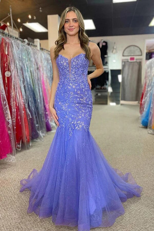 Vestidos de fiesta largos de tul con tirantes finos y sirena con apliques