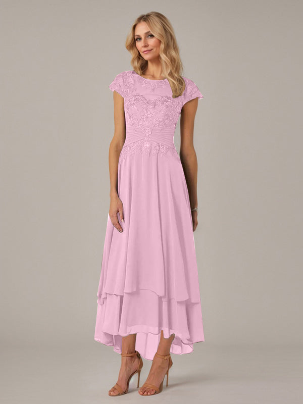 Robe de mère de la mariée en dentelle en mousseline asymétrique à encolure bateau illusion et plis avec appliqué, coupe en A