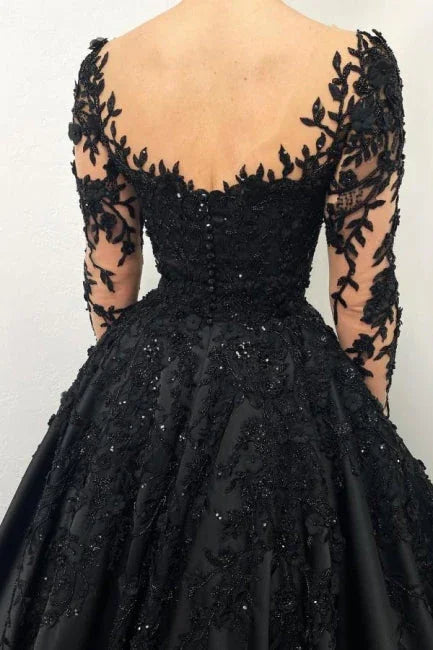 Abito da sera nero principessa con scollo a cuore e maniche lunghe