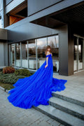 Abito lungo in tulle blu reale con strascico SYP16