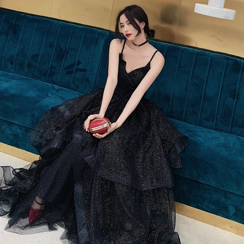 Abito da sera in tulle nero con paillettes da ballo Y1021