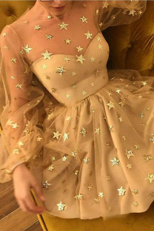 Vestido mini de fiesta único con mangas largas, cuello transparente y estrellas
