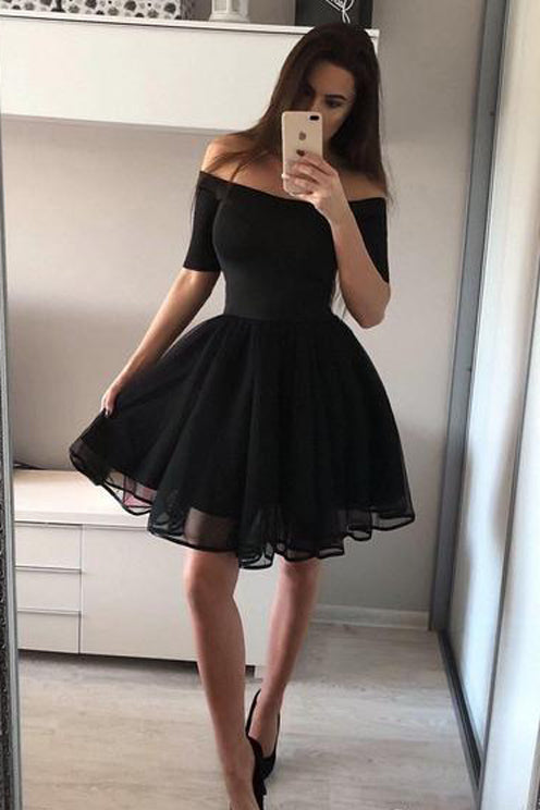 Schulterfreies schwarzes A-Linien-Heimkehrkleid, schickes kleines Schwarzes