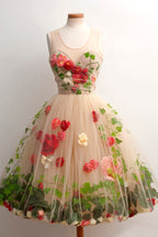 فستان عودة إلى الوطن بطول الركبة بقصة على شكل حرف A مع زهور حمراء