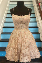 Tulle A-line Lace Appliques Spaghetti Straps Homecoming Dresses