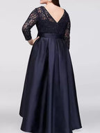 A-Linie/Princess-Kleid für die Brautmutter mit Applikationen und Gürtel 