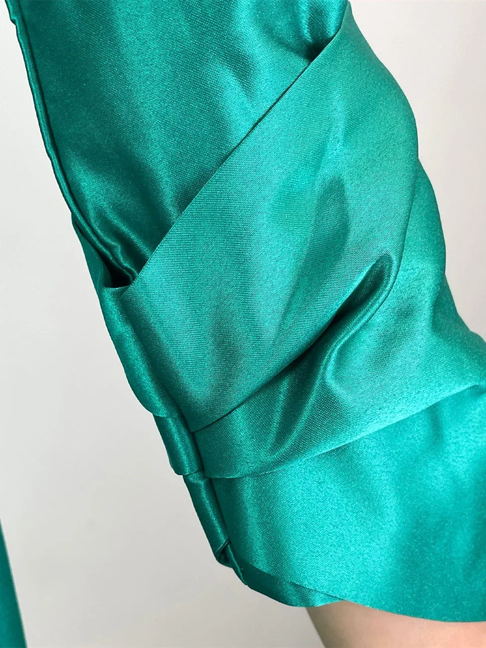 Robe fourreau/col en V à manches trois-quarts, longueur genou, pour mère de la mariée avec ceinture