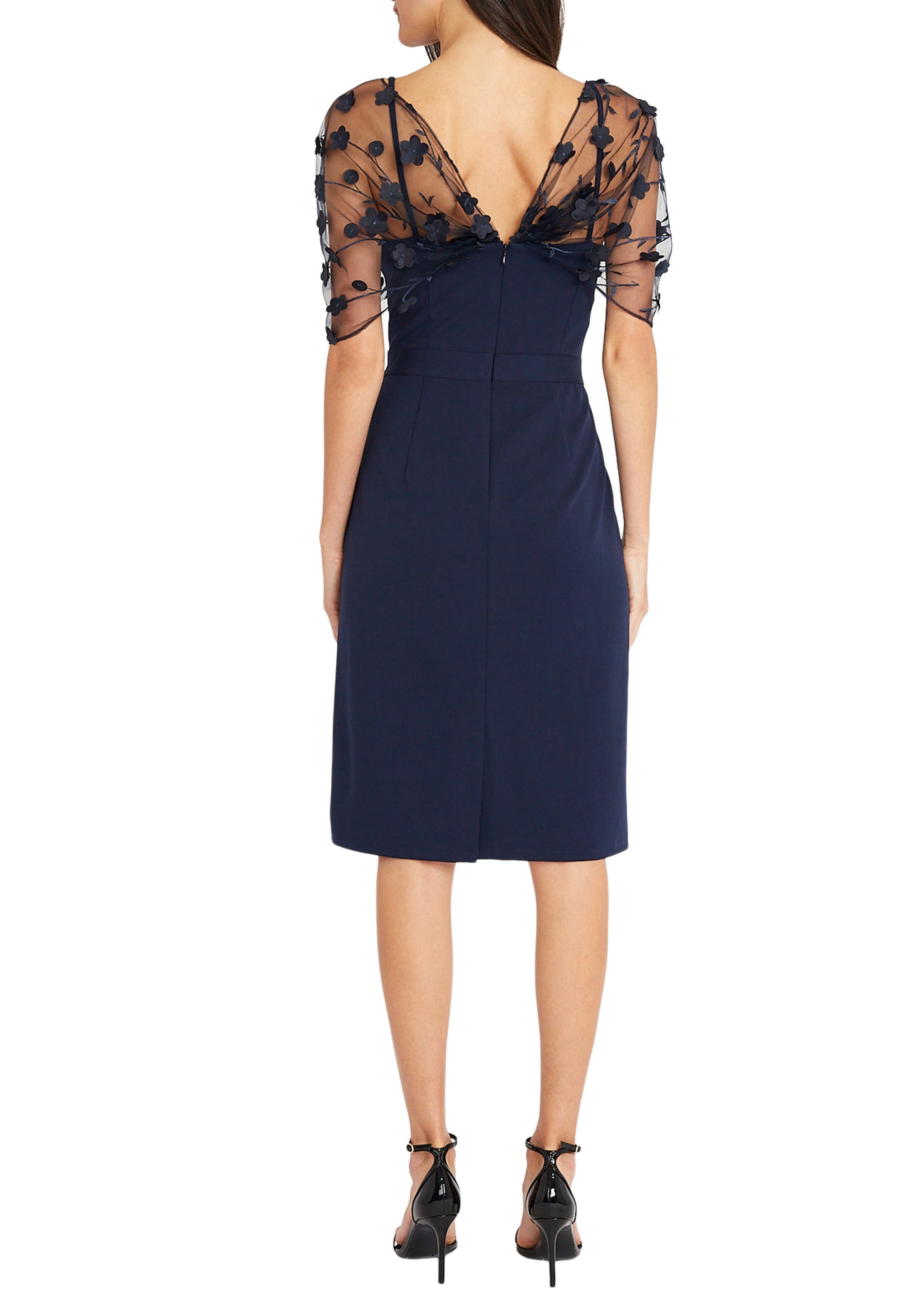 Sleeveless Mother of the Bride Dress with Spaghetti Straps and Watteau Train