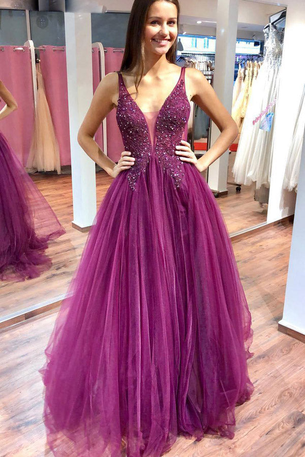Glitzerndes langes Ballkleid aus fuchsiafarbenem Tüll und Spitze mit V-Ausschnitt und Perlenbesatz, elegante Abendkleider