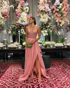 Robe de soirée rose en satin à bretelles spaghetti et coupe trapèze Y4728