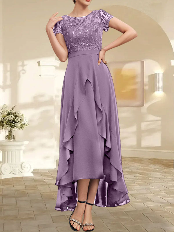 Robe de mère de la mariée en mousseline et dentelle asymétrique illusion à encolure dégagée, coupe en A, avec nœud, volants et paillettes