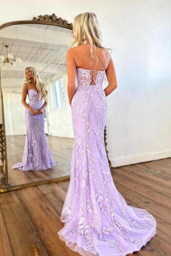 Abito lungo da sera viola con scollo a cuore e pizzo a sirena