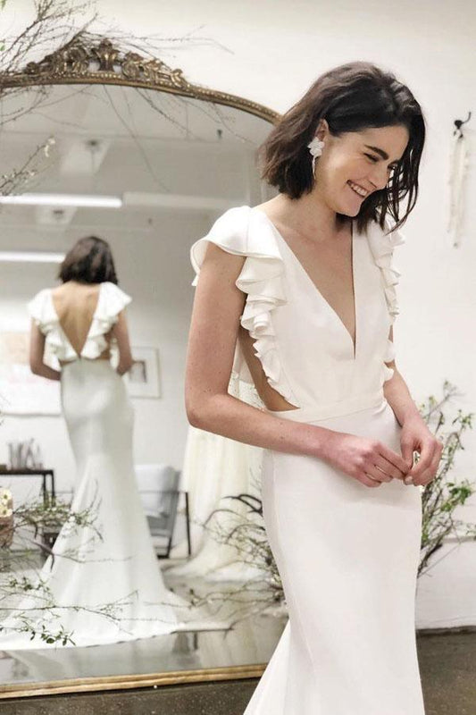 Meerjungfrau-Brautkleid mit V-Ausschnitt und Flügelärmeln und Rüschen