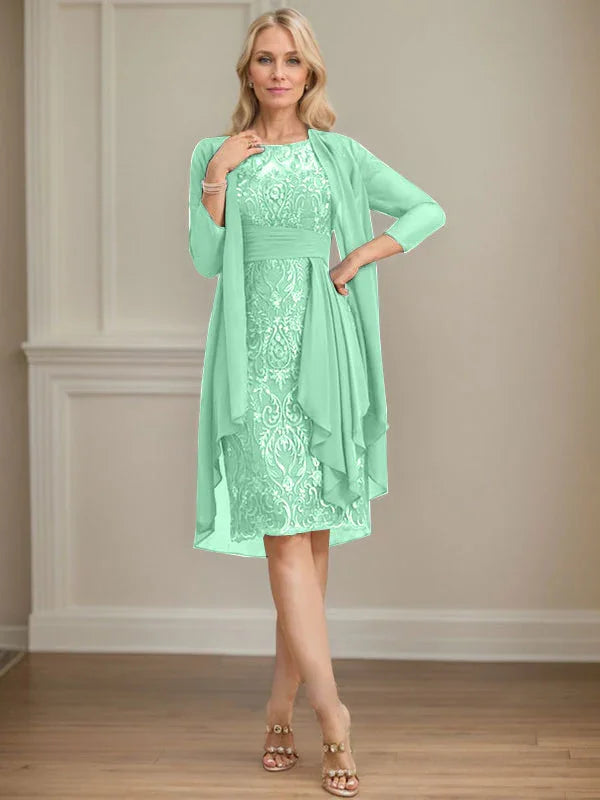 Abito da madre della sposa in pizzo e chiffon con gonna a colonna a effetto illusion fino al ginocchio, con balze a cascata e paillettes