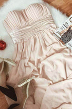 Abito da damigella modesto in chiffon, linea a trapezio, senza spalline, arricciato, lungo fino a terra