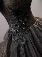 Abito lungo da sera nero lucido con scollo quadrato e tulle Y4386
