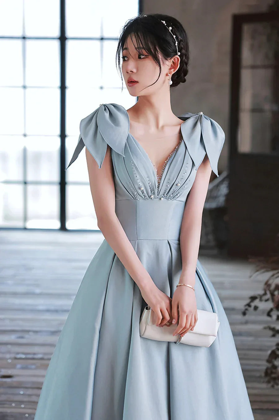 Vestido Comprido de Cetim Azul Bonito para Baile Corte em A Vestido de Noite Azul Y4549