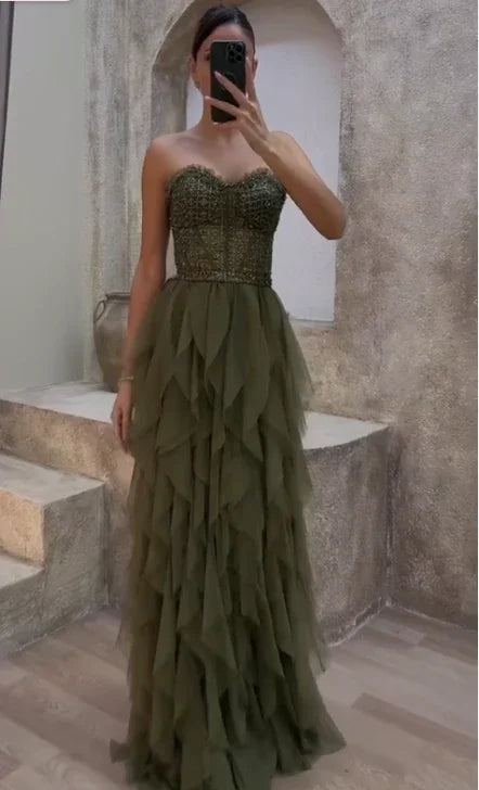 Vestido de Festa Longo em Linha A, Verde Deslumbrante, em Tule com Contas, Sem Alças, Modelo Y8197