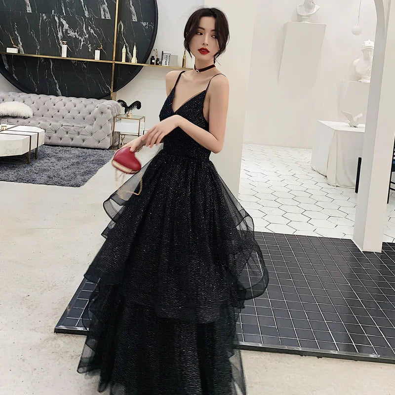 Abito da sera in tulle nero con paillettes da ballo Y1021