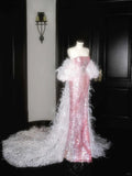 Vestido de Noite Sereia Rosa Fada com Lantejoulas, Plumas e Sem Alças, Fenda, Vestido de Baile Y8660