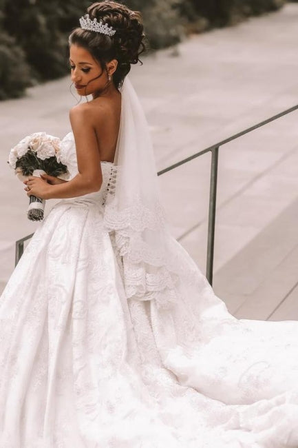 Off The Shoulder A-Linie Weißes Brautkleid Romantische Brautkleider