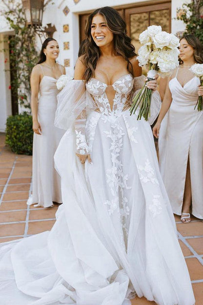 Off The Shoulder Long Sleeves Lace Appliques Bohemian Wedding Dress