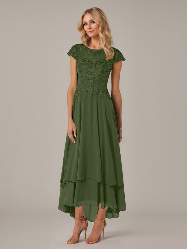 Robe de mère de la mariée en dentelle en mousseline asymétrique à encolure bateau illusion et plis avec appliqué, coupe en A