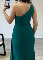 Robes fourreau/colonne à une épaule pour la mère de la mariée