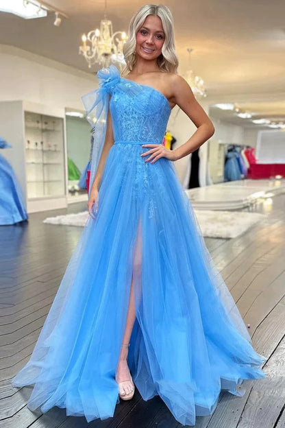 Vestidos de fiesta largos de encaje azul con un hombro y abertura