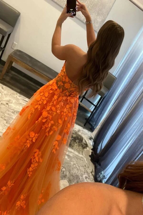 Vestidos de fiesta con apliques de encaje y escote corazón de tul