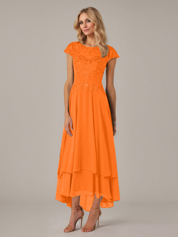 Robe de mère de la mariée en dentelle en mousseline asymétrique à encolure bateau illusion et plis avec appliqué, coupe en A