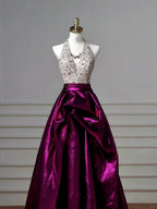 Elegante abito da sera lungo a linea A in raso viola con perline e collo all'americana Y8609