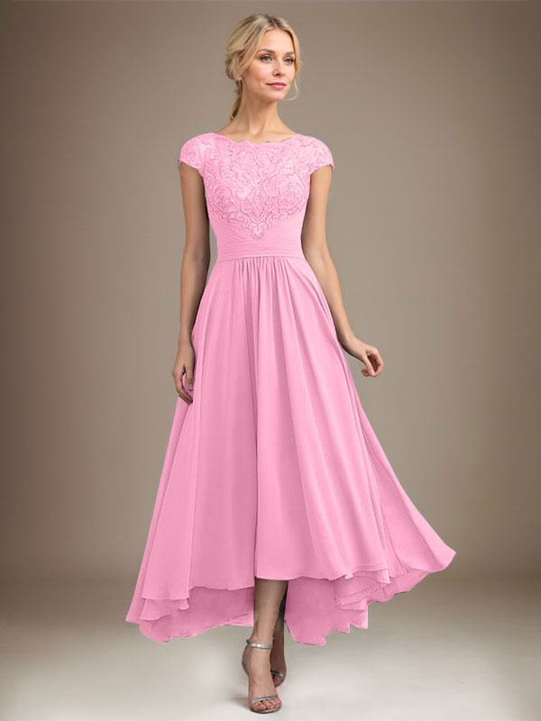 Robe de mère de la mariée en mousseline de soie à dentelle asymétrique illusion en décolleté arrondi et coupe en A avec plis