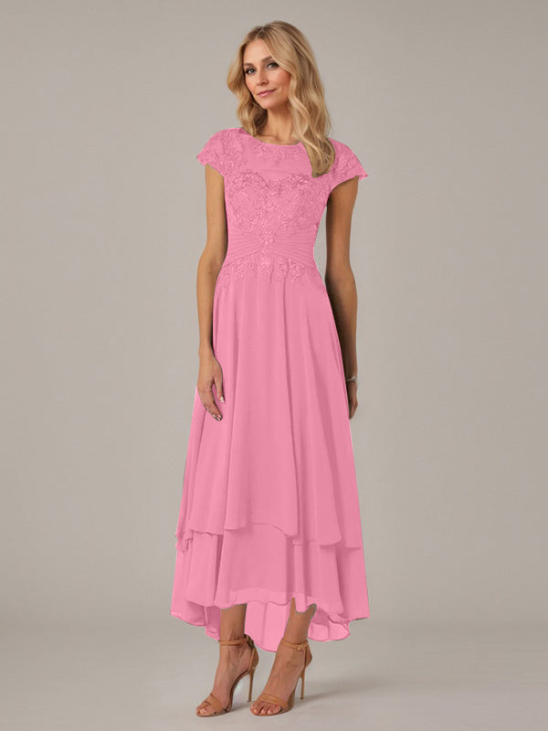 Robe de mère de la mariée en dentelle en mousseline asymétrique à encolure bateau illusion et plis avec appliqué, coupe en A